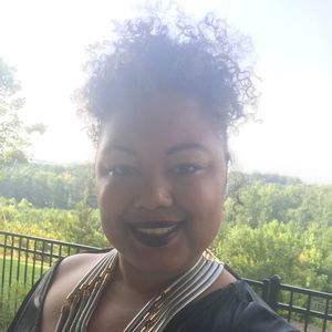 Meet your Posher, Whitney